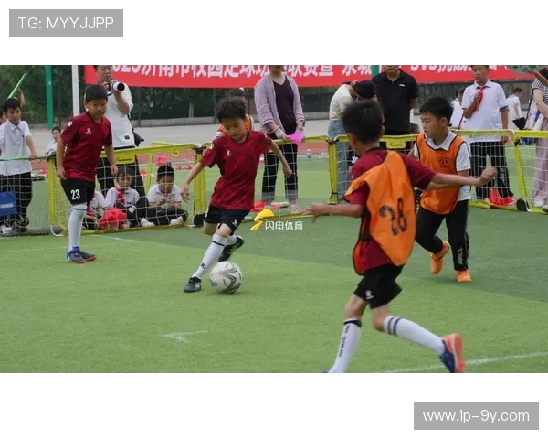 以李营小学足球为核心打造校园体育特色助推学生全面发展新路径